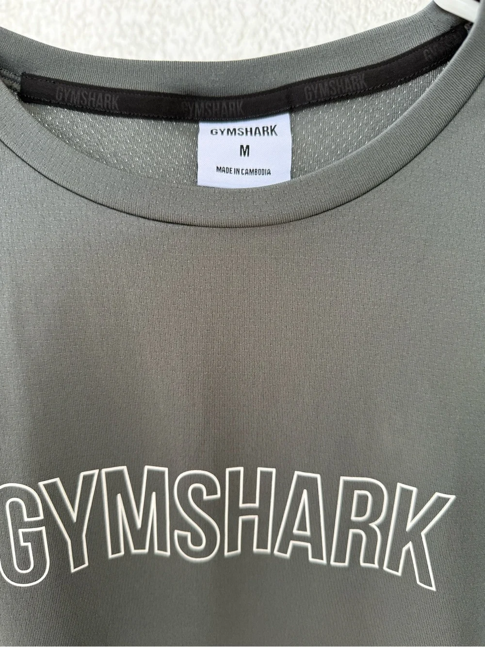 Gymshark Gray Short Sleeve Logo Tee - Picture 2 of 4